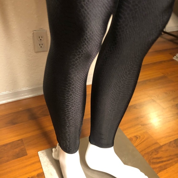 Mens snake print tights size small gently used. Size small - Picture 3 of 8